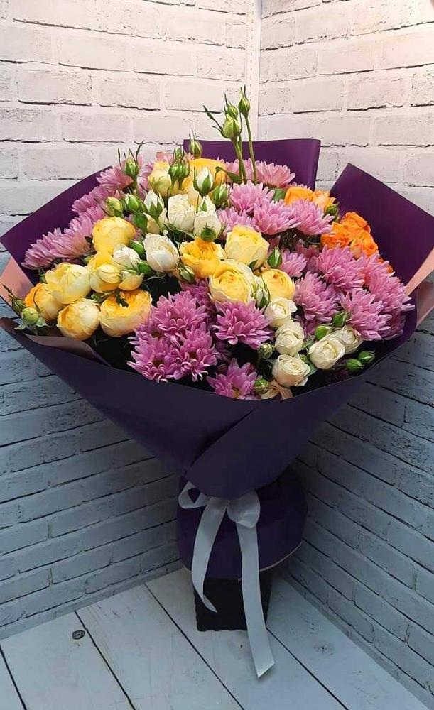 Букет цветов из: Хризантемы и Розы в Акатьево
