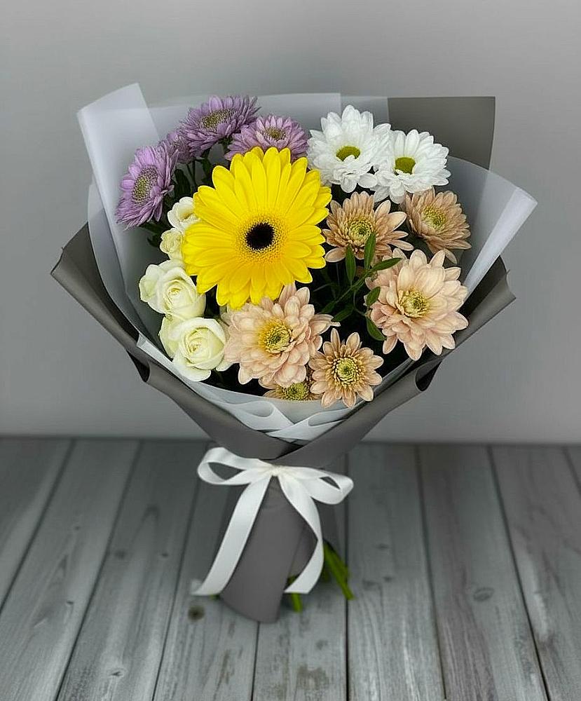 Букет цветов из: Розы, Герберы и Хризантемы в Акатьево