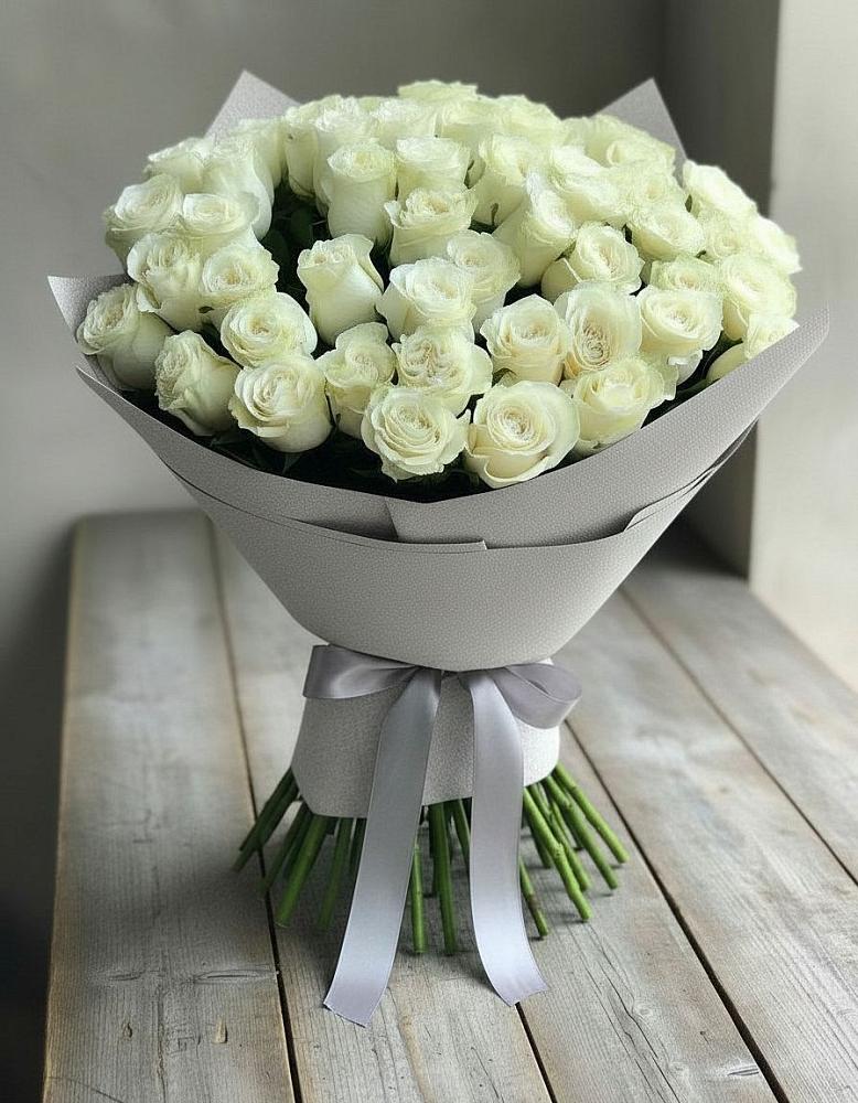 Букет 35 Белых роз в Акатьево