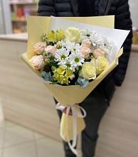 Букет цветов из:  Альстромерии, Розы и Хризантемы в Акатьево