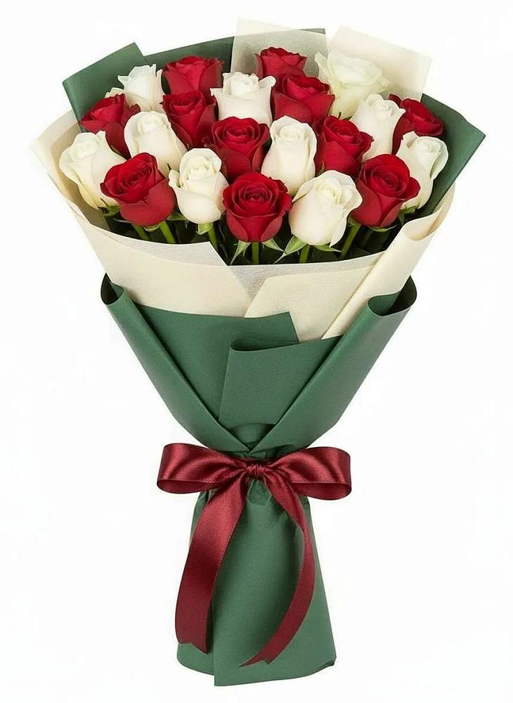 Букет Микс из красных и белых роз в Акатьево