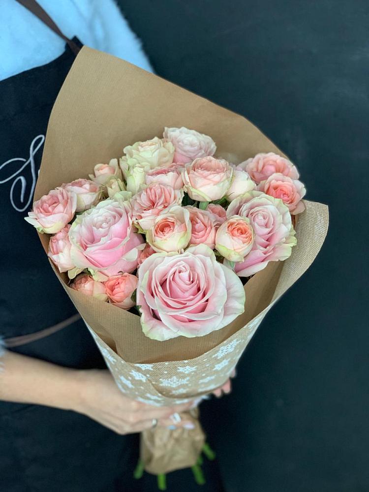 Букет цветов из: Хризантемы и Розы в Акатьево