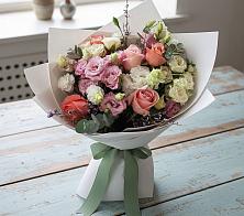 Букет цветов из:  Розы, Лизиантусы и Гвоздики #REPLACE_PRED# Акатьево