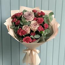 Букет цветов из:  Гвоздики и Розы в Акатьево