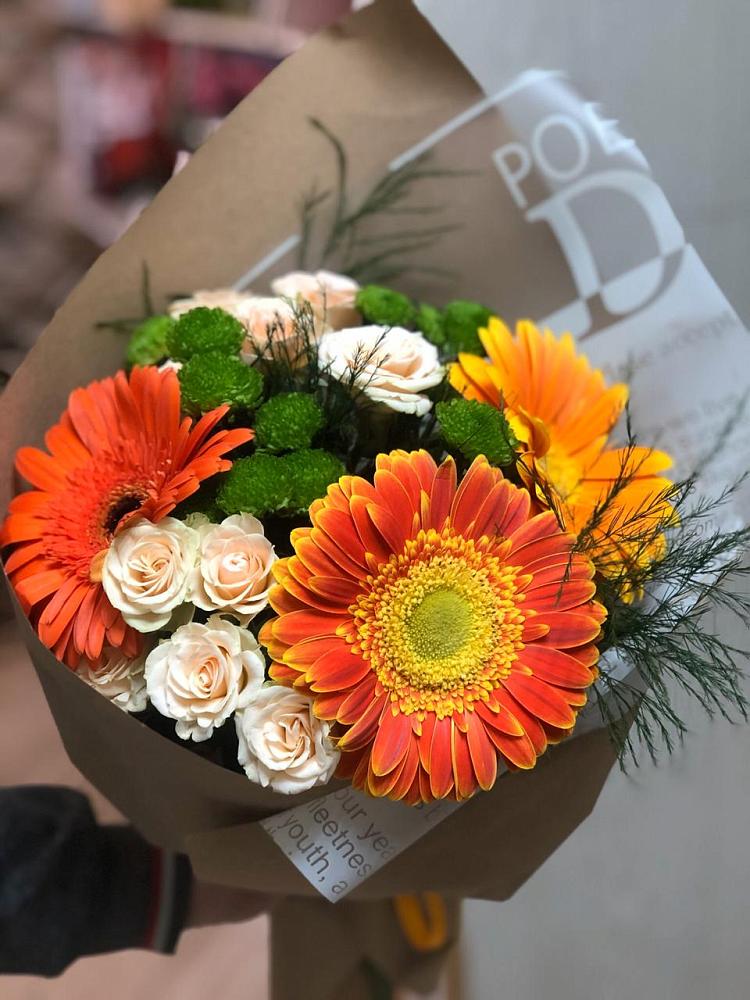 Букет цветов из: Герберы, Хризантемы и Розы в Акатьево