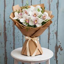 Букет цветов из:  Орхидеи и Розы #REPLACE_PRED# Акатьево